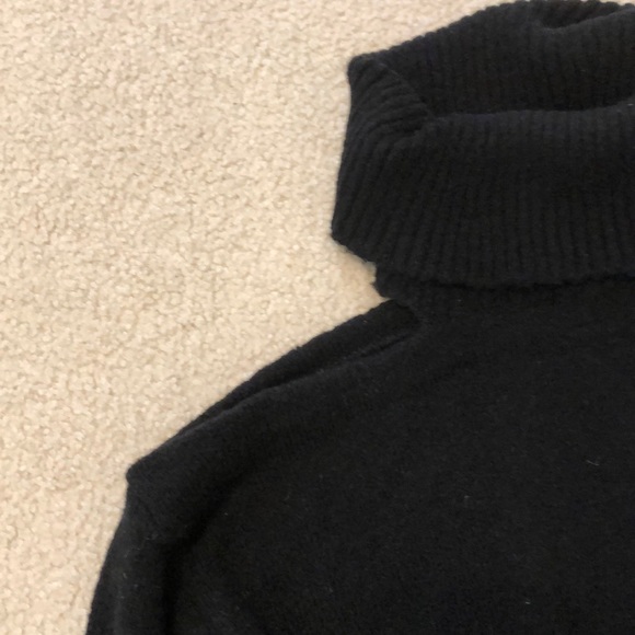 Sweater - Picture 2 of 3